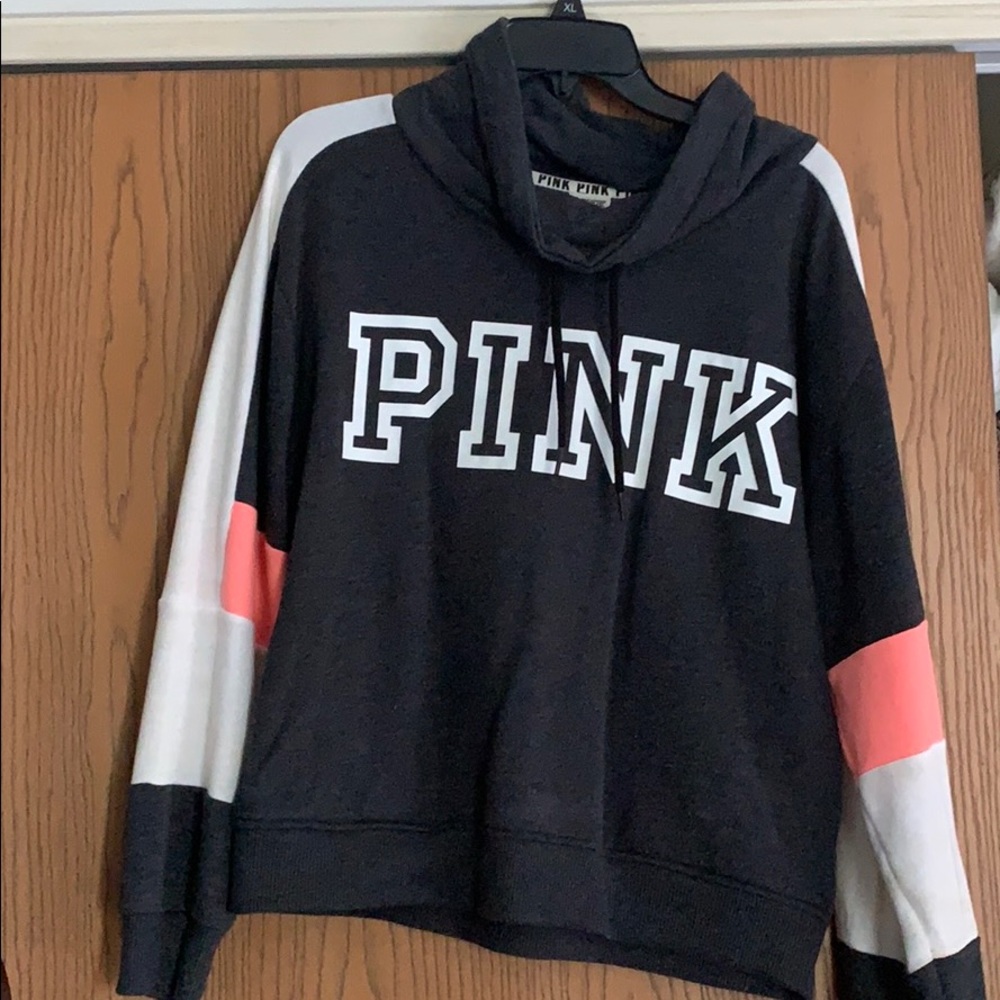 VS pink pullover hoodie